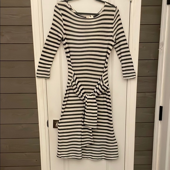 Anthropologie T.la Becky Charcoal/Cream Striped Front Tie Midi Dress XS NWT - Picture 3 of 12